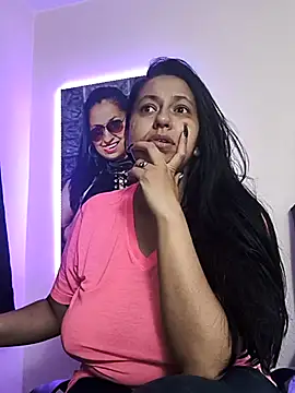 Snapshot of holydeath_1 chatting on 11.12.25 holydeath 1 online show from 11.12.25