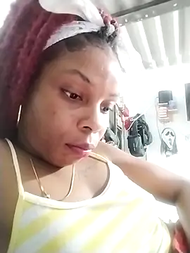 Snapshot of Goddess_Brenda chatting on 02.25.26 Goddess Brenda online show from 02.25.26