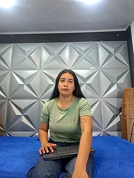 GreciaFox1 online show from 11.14.25