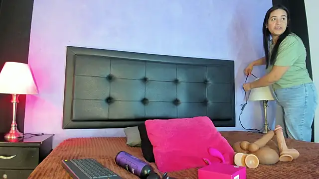 Snapshot of GreciaFox1 chatting on 03.28.26 GreciaFox1 online show from 03.28.26