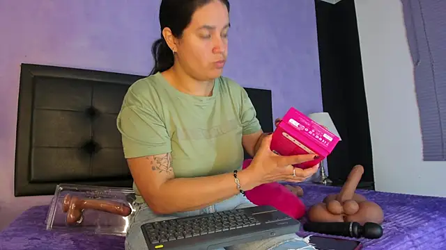 Snapshot of GreciaFox1 chatting on 04.04.26 GreciaFox1 online show from 04.04.26