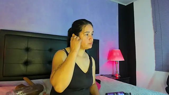 Snapshot of GreciaFox1 chatting on 04.06.26 GreciaFox1 online show from 04.06.26