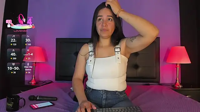 Snapshot of GreciaFox1 chatting on 04.08.26 GreciaFox1 online show from 04.08.26