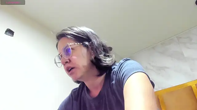 Luciifeer  online show from 01.18.26