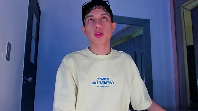 Sebax Young online show from 05.20.26