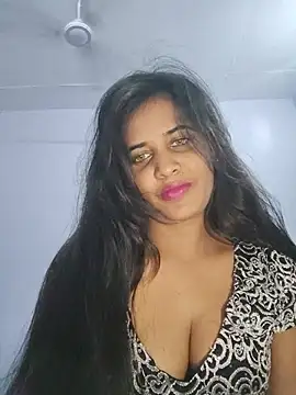 Snapshot of cute_radhikaa chatting on 06.14.26 cute radhikaa online show from 06.14.26