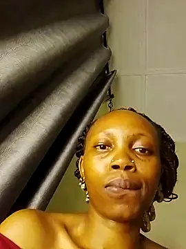 Snapshot of SeffieLucy chatting on 11.16.25 SeffieLucy online show from 11.16.25