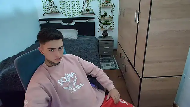 santii ss online show from 04.15.26