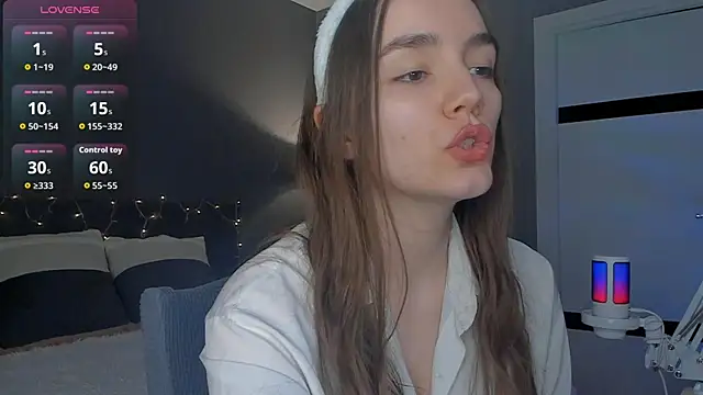 sweete chantal online show from 03.31.26