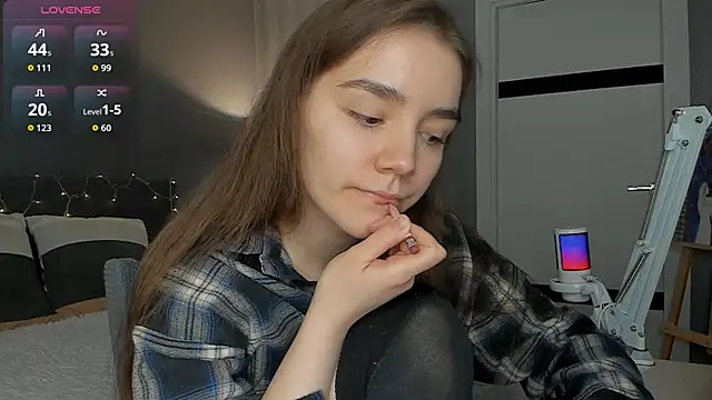 Snapshot of sweete_chantal chatting on 04.24.26 sweete chantal online show from 04.24.26