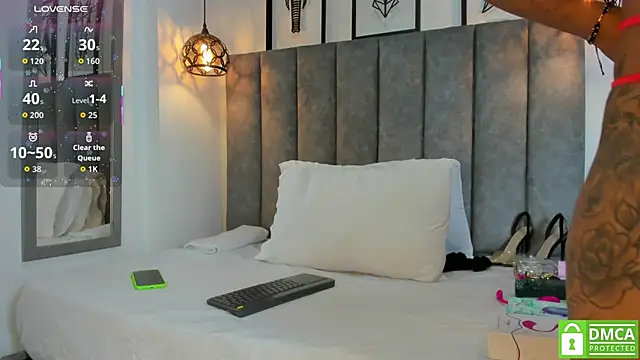 Snapshot of Gia_Scott chatting on 09.23.25 Gia Scott online show from 09.23.25