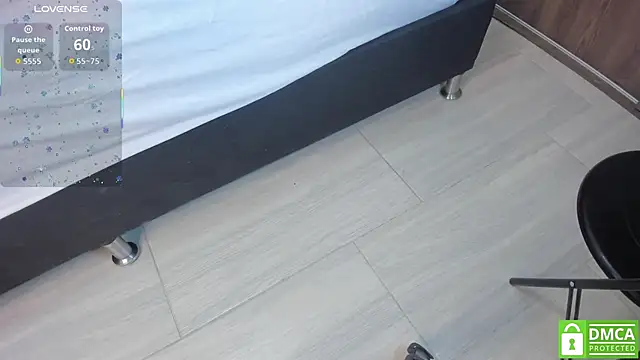 Snapshot of Gia_Scott chatting on 10.01.25 Gia Scott online show from 10.01.25