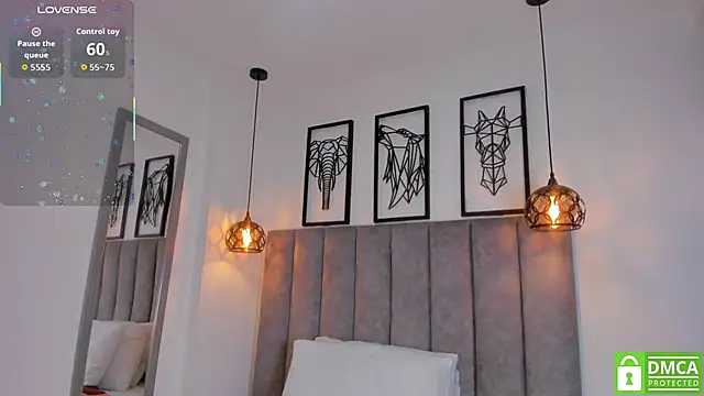 Snapshot of Gia_Scott chatting on 10.04.25 Gia Scott online show from 10.04.25