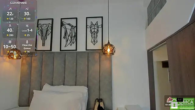 Snapshot of Gia_Scott chatting on 10.09.25 Gia Scott online show from 10.09.25