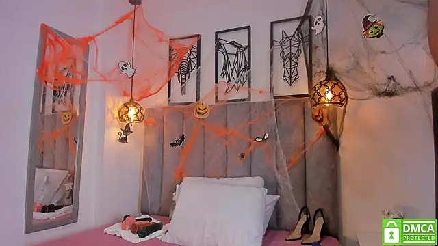 Snapshot of Gia_Scott chatting on 10.22.25 Gia Scott online show from 10.22.25