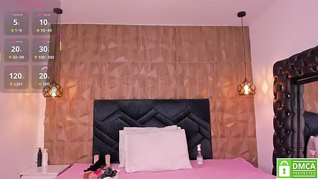 Snapshot of Gia_Scott chatting on 11.18.25 Gia Scott online show from 11.18.25