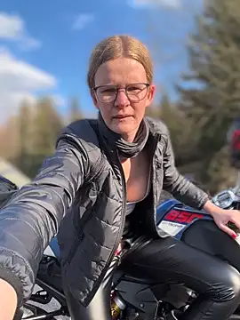 Bikergirl 97 online show from 03.22.26