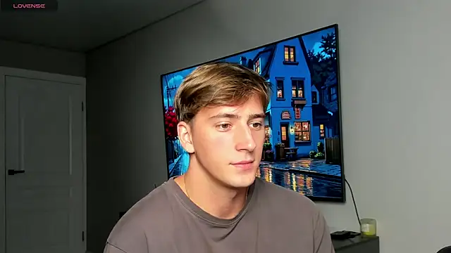 Snapshot of DaniHort chatting on 10.11.25 DaniHort online show from 10.11.25