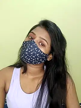 Snapshot of radhika2 chatting on 11.15.25 radhika2 online show from 11.15.25