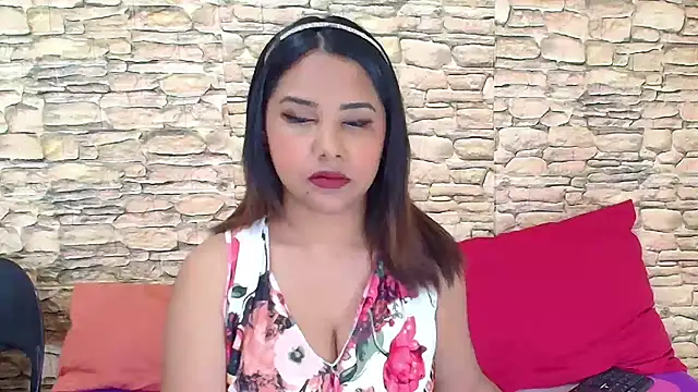 Snapshot of IndiaSexyStripper4u chatting on 12.03.25 IndiaSexyStripper4u online show from 12.03.25