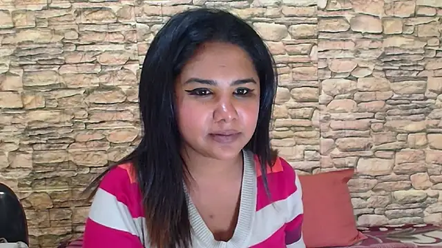 Snapshot of IndiaSexyStripper4u chatting on 06.06.26 IndiaSexyStripper4u online show from 06.06.26