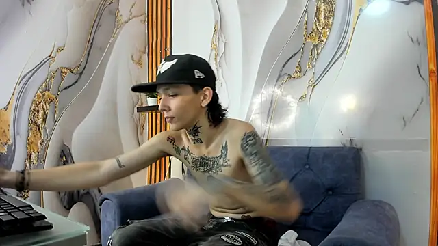 StraightBoy Nick online show from 09.14.25