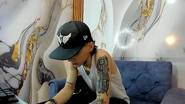 StraightBoy Nick online show from 09.29.25