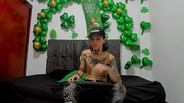 StraightBoy Nick online show from 03.17.26