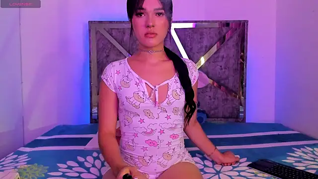 Snapshot of MarilynDupont chatting on 01.08.26 MarilynDupont online show from 01.08.26