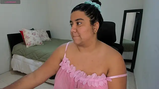 Snapshot of MariamCastiblanco chatting on 06.01.26 MariamCastiblanco online show from 06.01.26