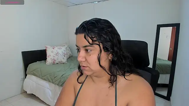 Snapshot of MariamCastiblanco chatting on 06.02.26 MariamCastiblanco online show from 06.02.26