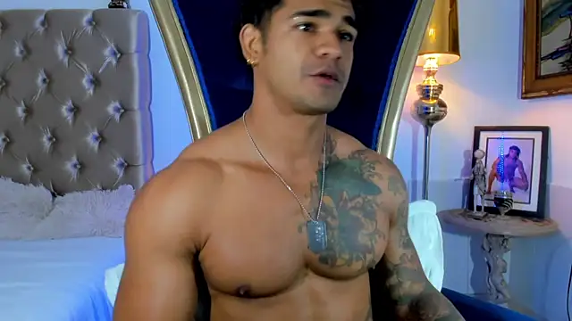 antonio  444 online show from 09.19.25