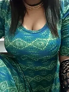 Snapshot of hot_grieal1 chatting on 10.31.25 hot grieal1 online show from 10.31.25