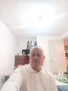 Snapshot of cuntico chatting on 10.30.25 cuntico online show from 10.30.25