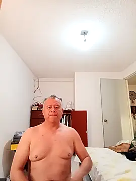 Snapshot of cuntico chatting on 01.17.26 cuntico online show from 01.17.26