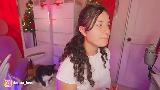 Snapshot of Dannaa_Lovs chatting on 11.20.25 Dannaa Lovs online show from 11.20.25