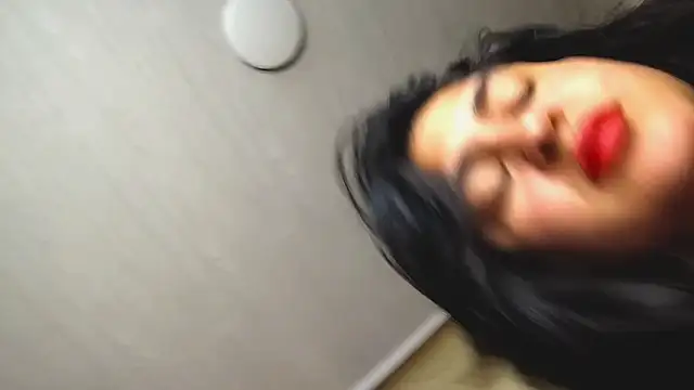 EmilyNoir1 online show from 09.19.25