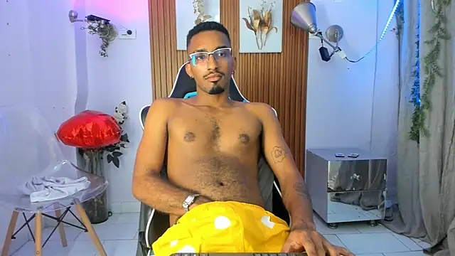 Darwin mayo online show from 09.18.25