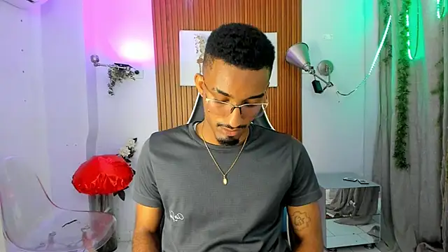 Darwin mayo online show from 09.30.25