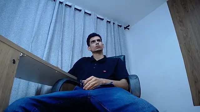 Snapshot of Sebalexis7 chatting on 11.16.25 Sebalexis7 online show from 11.16.25