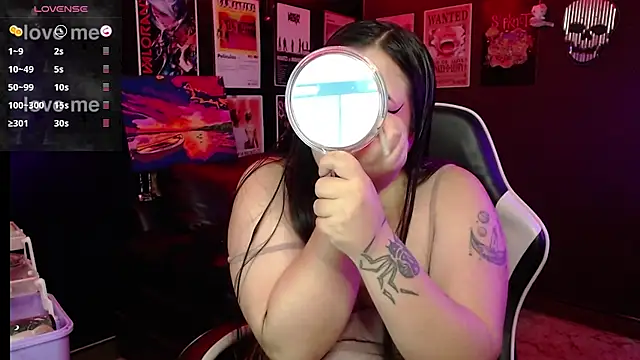 Snapshot of Ravendark_ chatting on 11.11.25 Ravendark online show from 11.11.25