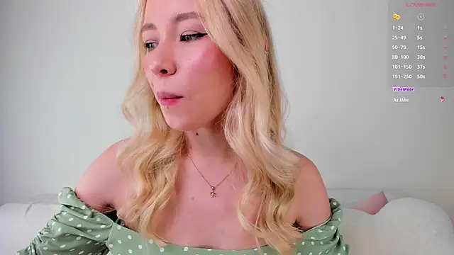 Snapshot of DanaCandy chatting on 07.10.26 DanaCandy online show from 07.10.26