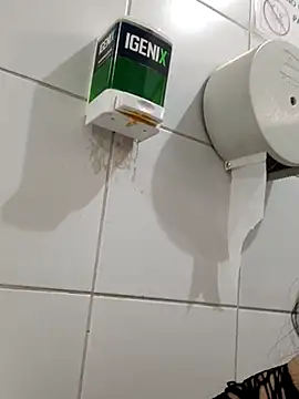 Snapshot of francheskaaaaaaaa22ot chatting on 10.23.25 francheskaaaaaaaa22ot online show from 10.23.25