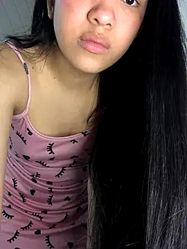 Snapshot of ashleyy20 chatting on 11.20.25 ashleyy20 online show from 11.20.25