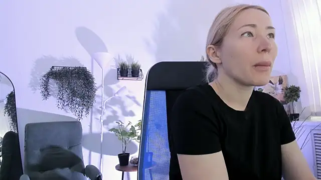 AstraMonroe online show from 06.05.26