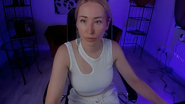 AstraMonroe online show from 07.12.26