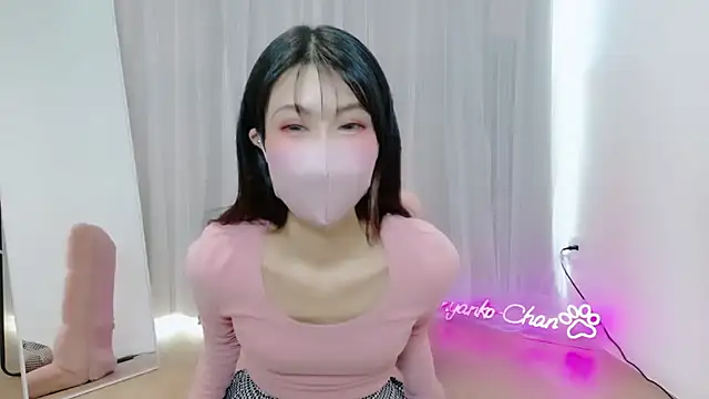 -Nyanko-chan- online show from 12.18.25