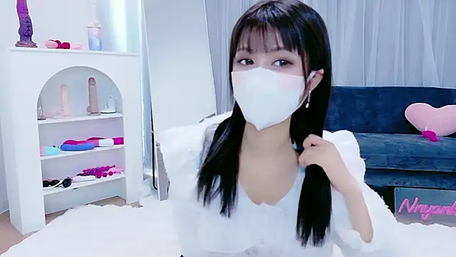 Snapshot of -Nyanko-chan- chatting on 05.03.26 -Nyanko-chan- online show from 05.03.26