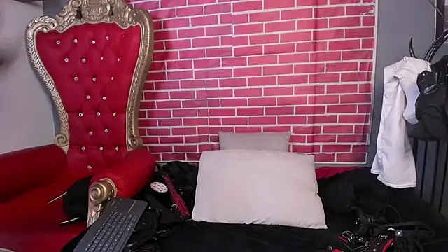 LiliThara online show from 06.11.26