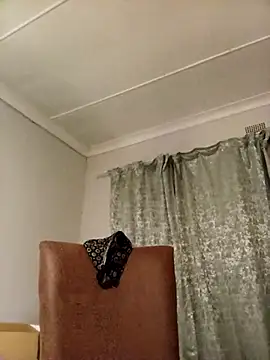 Snapshot of BlamedSimple chatting on 12.21.25 BlamedSimple online show from 12.21.25